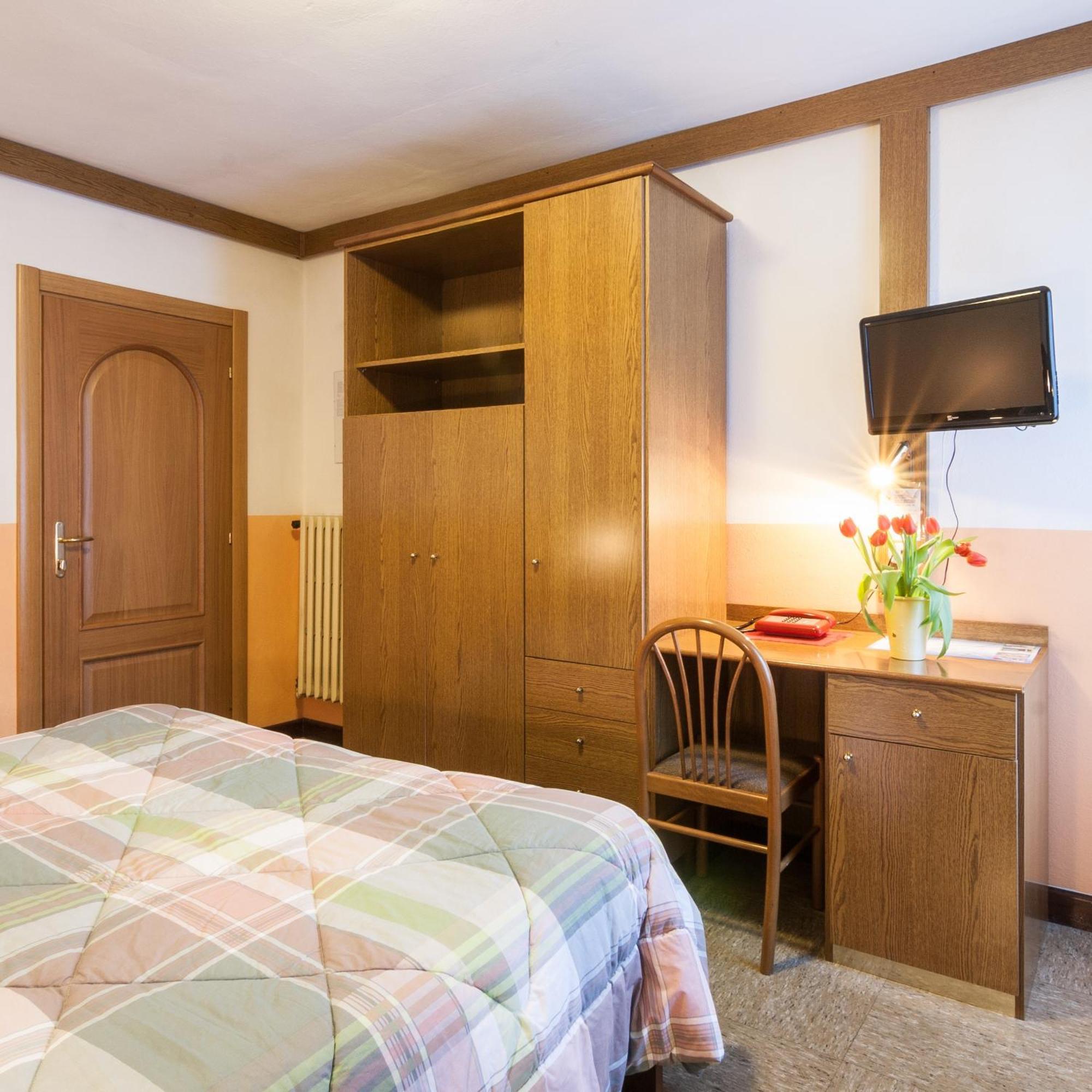 Hotel Edelweiss Con Ristorante Note Di Gusto Forni di Sopra Exterior foto